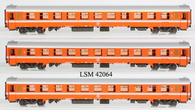 Set of 3 passenger cars type I10<br /><a href='images/pictures/LS_Models/lsm42064.jpg' target='_blank'>Full size image</a>